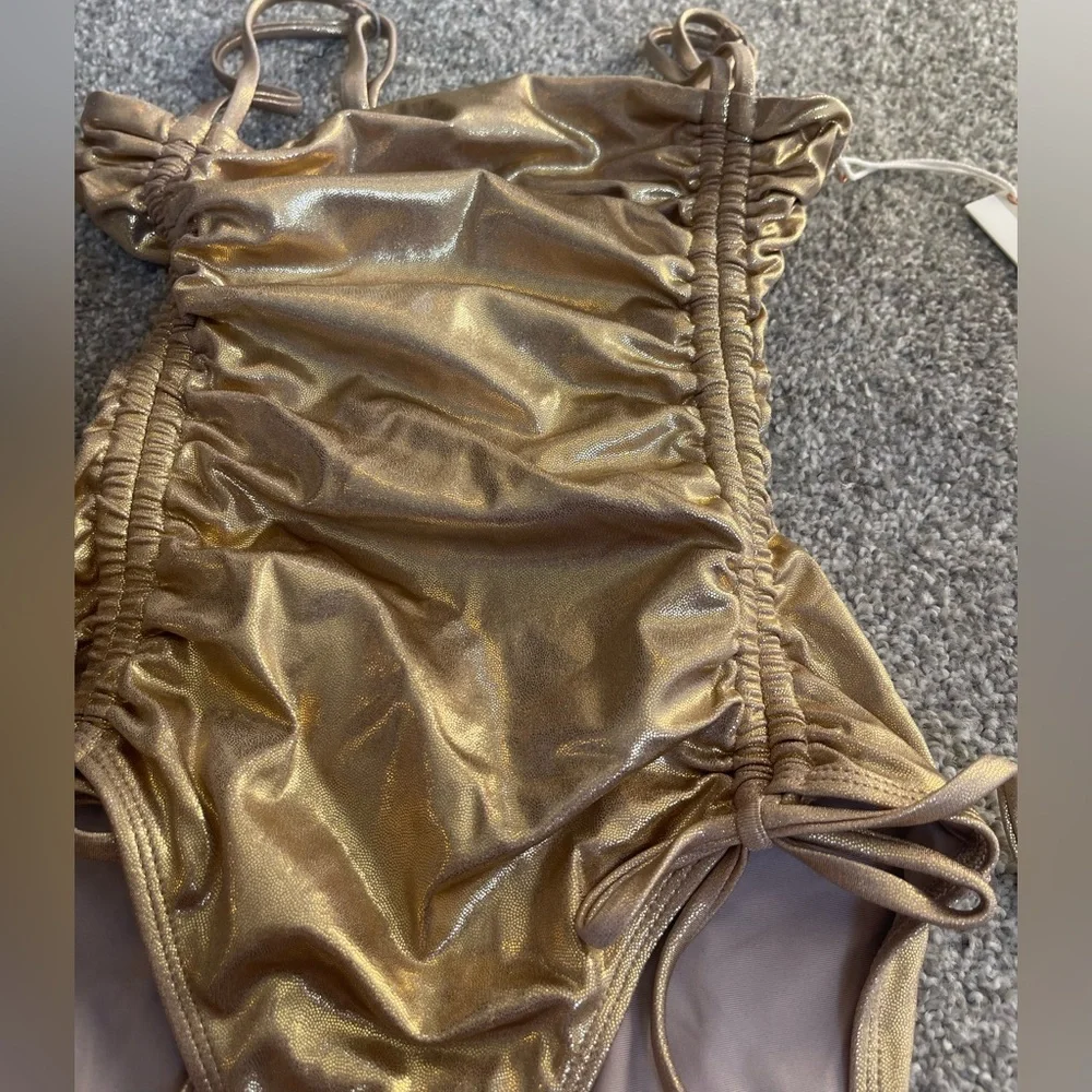 Good American One-Piece Swimsuit – Metallic Gold (Size 1 / Small) - Picture 9 of 9